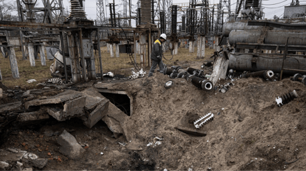 Где нет света из-за обстрелов — детали от Минэнерго - 290x166