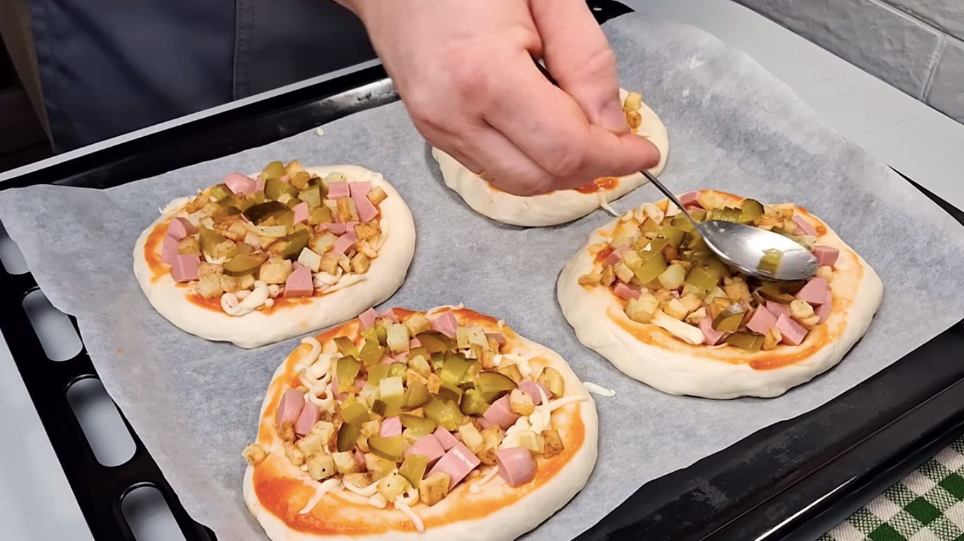 рецеп піци на дріжджовому тісті