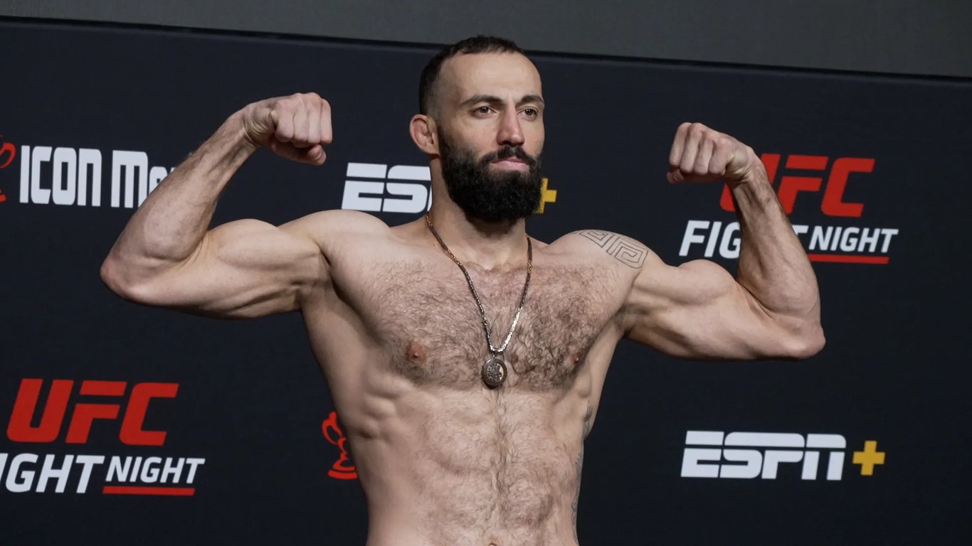 У Романа Долідзе зірвався бій: суперник звільнився з UFC