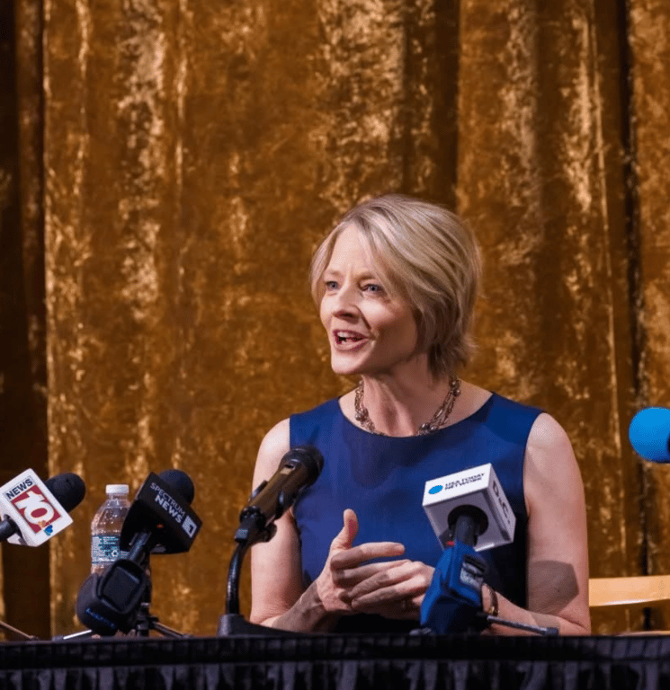 short haircuts for women 60+