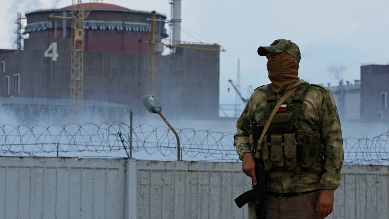 Запорожская АЭС переходит в режим блэкаута из-за обстрела