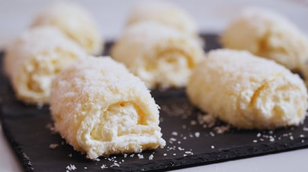 No-bake "Raffaello" dessert with cream and 150 g coconut - 290x166