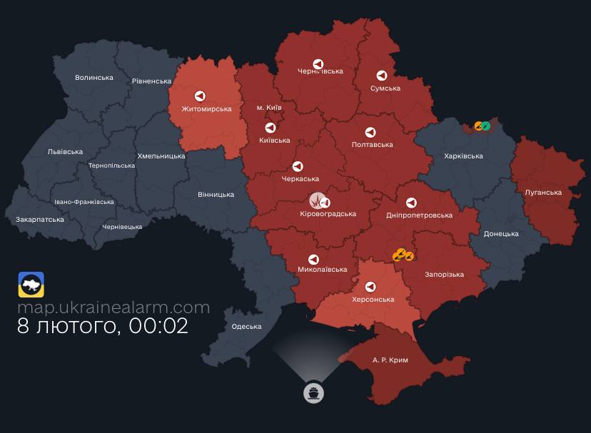 У Києві та області чутні вибухи — всім треба пройти до укриттів - фото 2