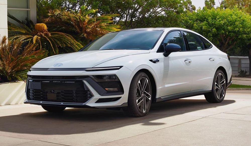 Пять лучших альтернатив Toyota Camry в 2024 году - фото 2