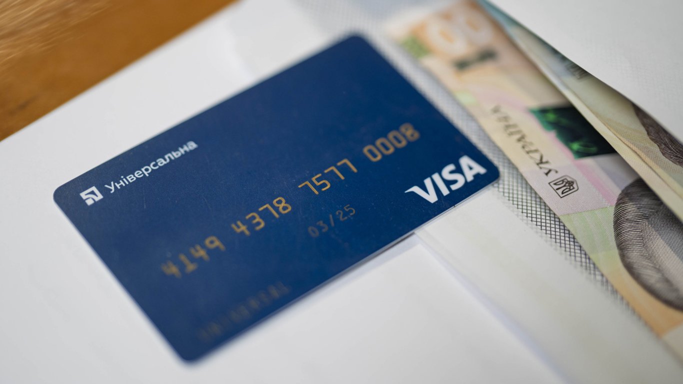 Переводы с карты на карту: за что штрафует налоговая и сколько денег можно потерять