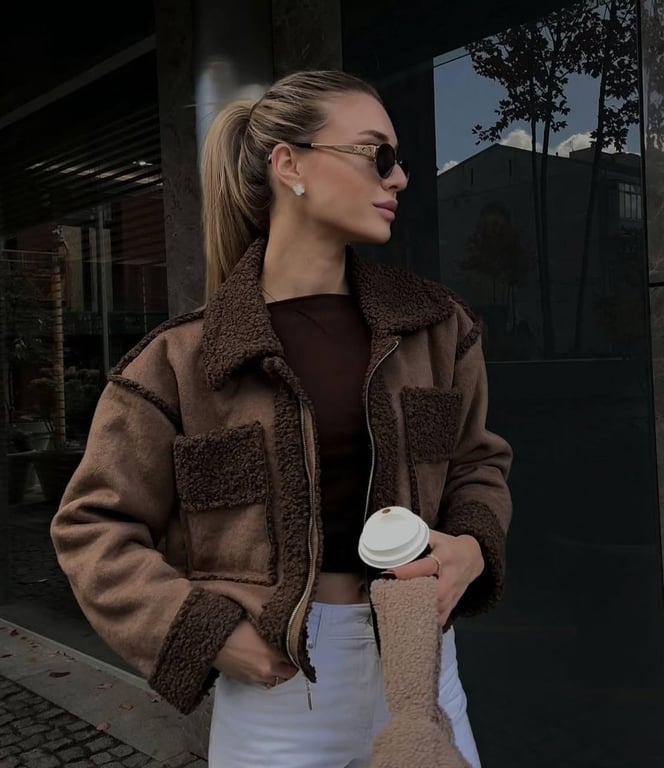 Укорочені дублянки і шуби цього сезону в моді