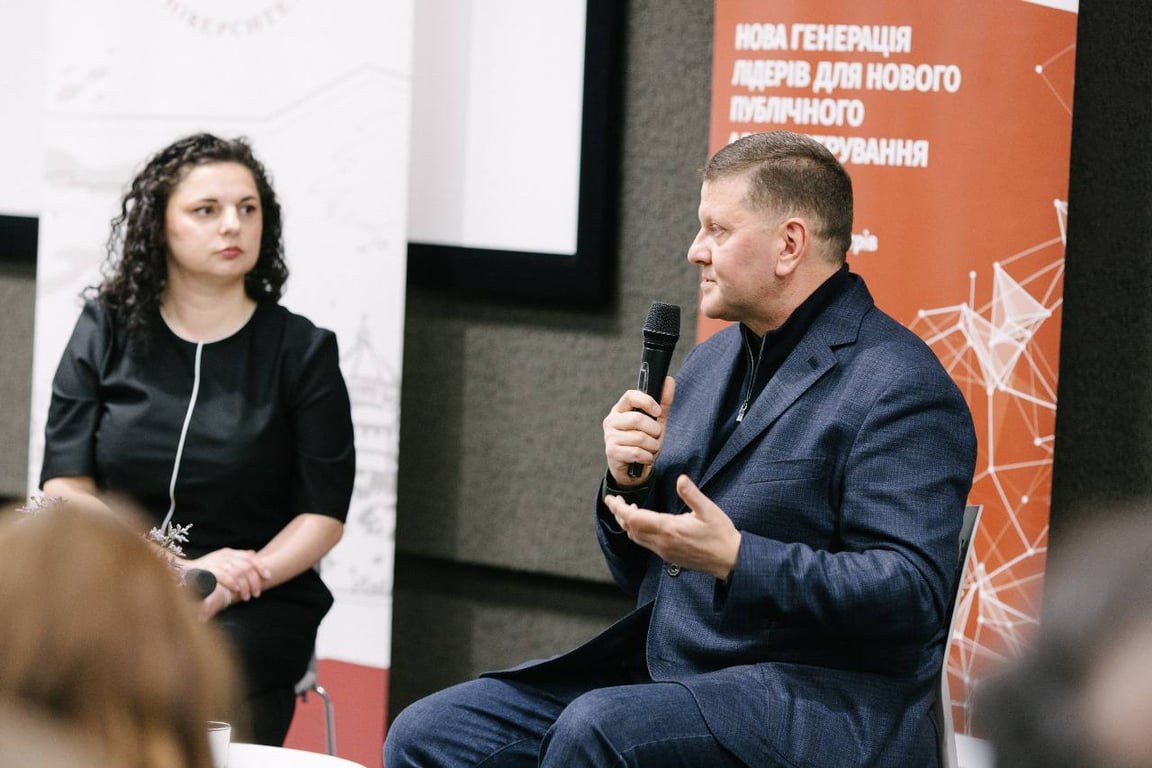 Студенти Католицького університету зустрілися з Валерієм Залужним