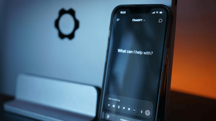 Втратили реальність — як ChatGPT довів двох людей до психлікарні - 285x160