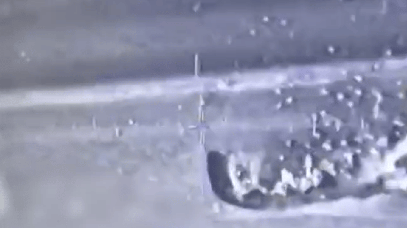 Теперь и на море: Армия обороны Израиля показала видео уничтожение катеров ХАМАС