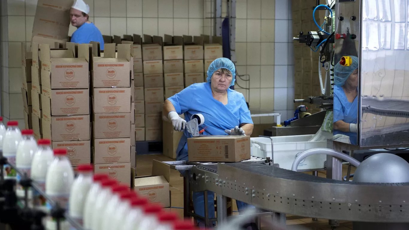 Работа на складе кисломолочной продукции Actimel в Бельгии — свежая вакансия, условия и зарплата