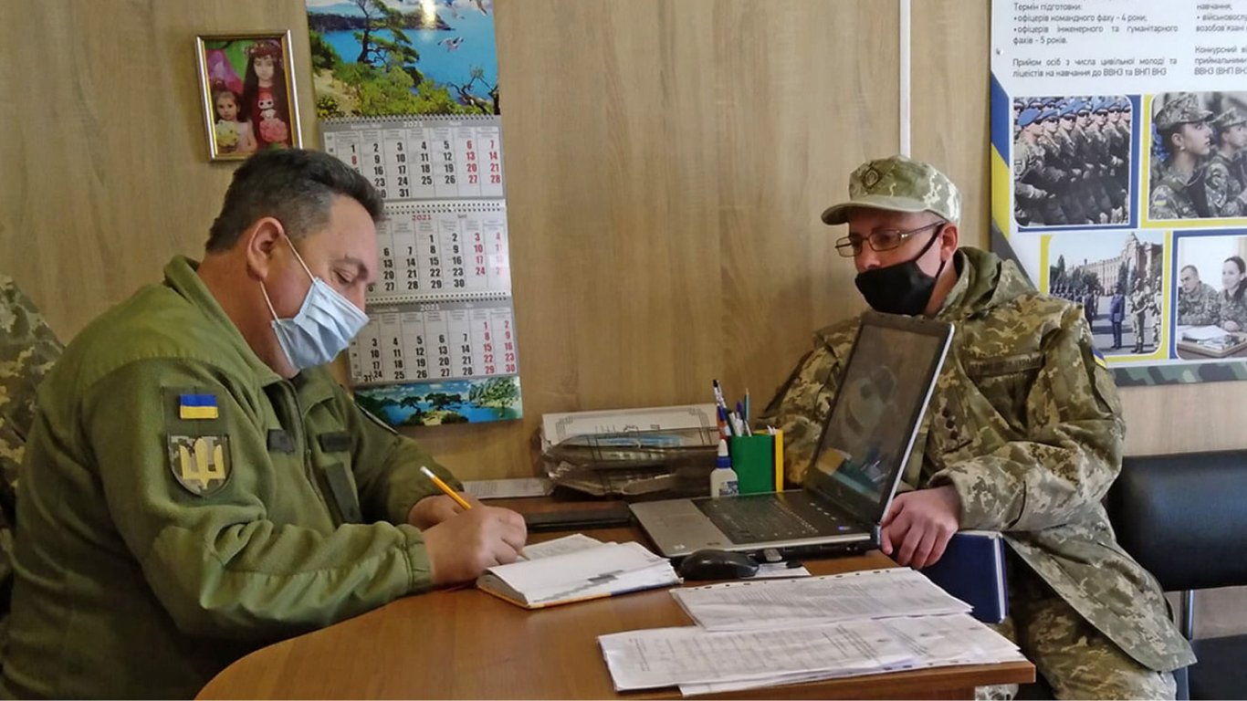 Чи уникнуть мобілізації українці, яких немає в реєстрі військовозобов'язаних