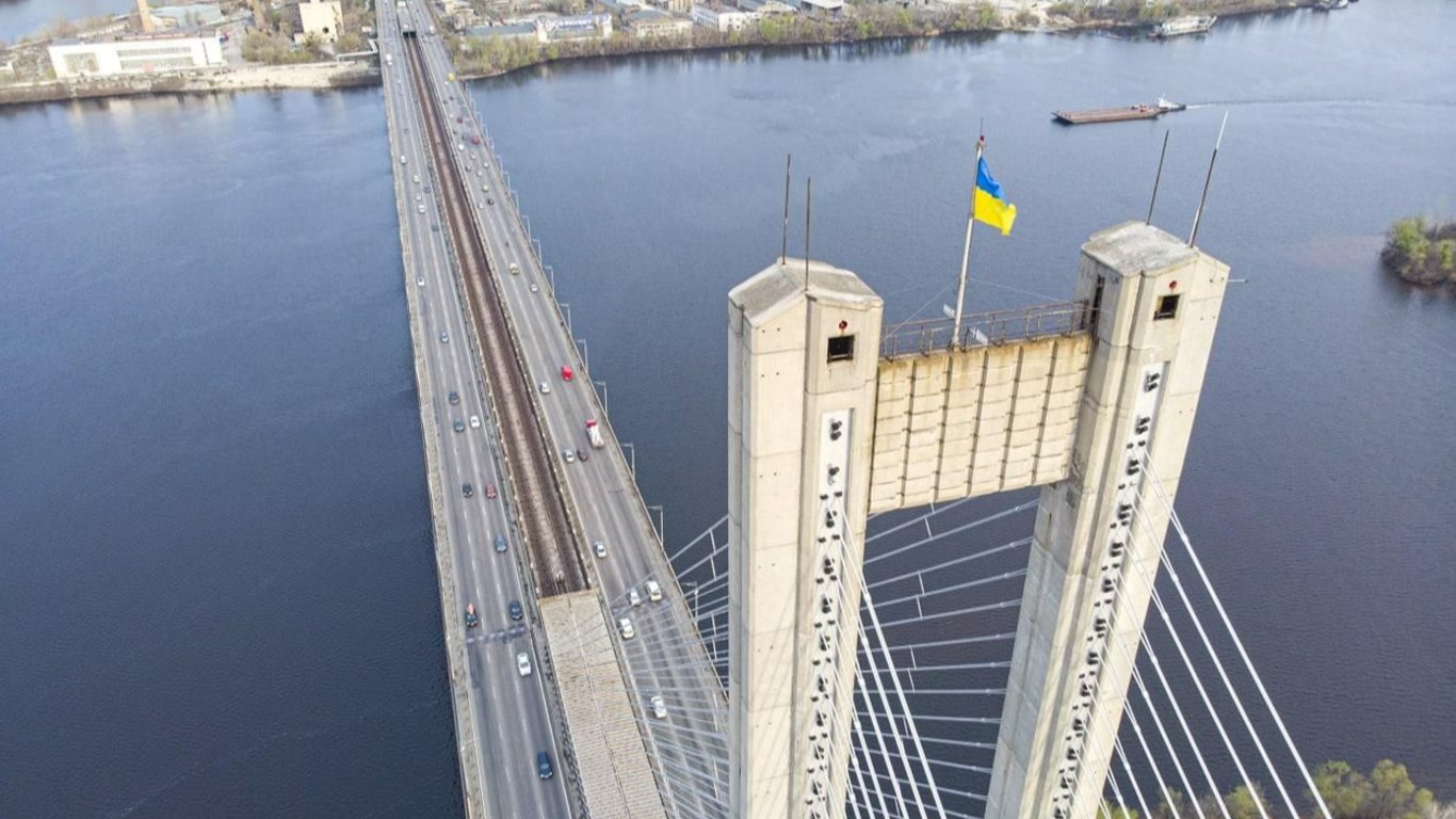 В Киеве подрядчик присвоил более 3,5 млн гривен бюджетных средств во время ремонта мостов