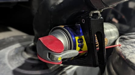 Водіям пояснили, як не можна використовувати WD-40 - 285x160