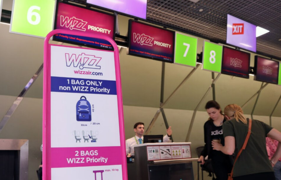 Ручна поклажа Wizz Air у 2025 році — що можна брати у літак - фото 1