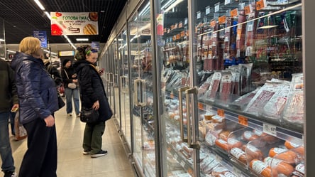 Супермаркети віддають продукти зі знижками до 58%: що коштує дешевше - 290x166