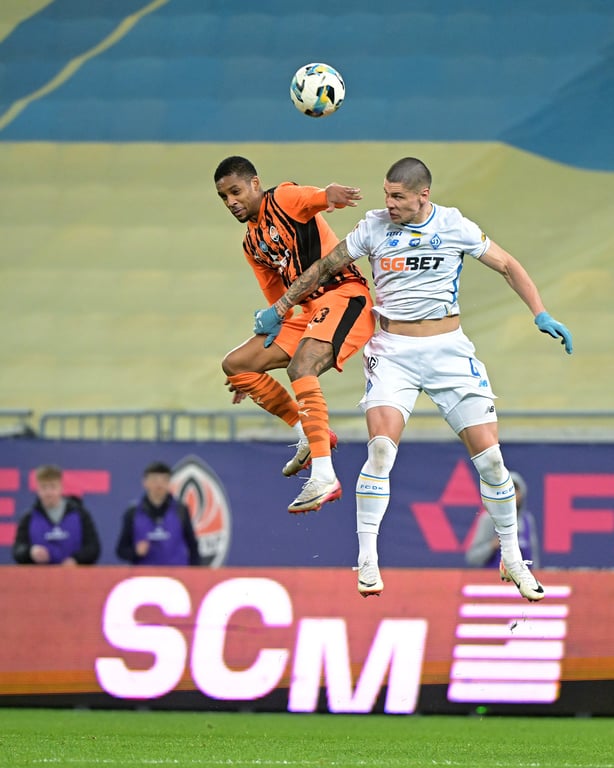 Денис Попов