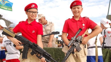 Дід Мороз на танку — як Кремль готує "молоде м'ясо" для війни - 290x160