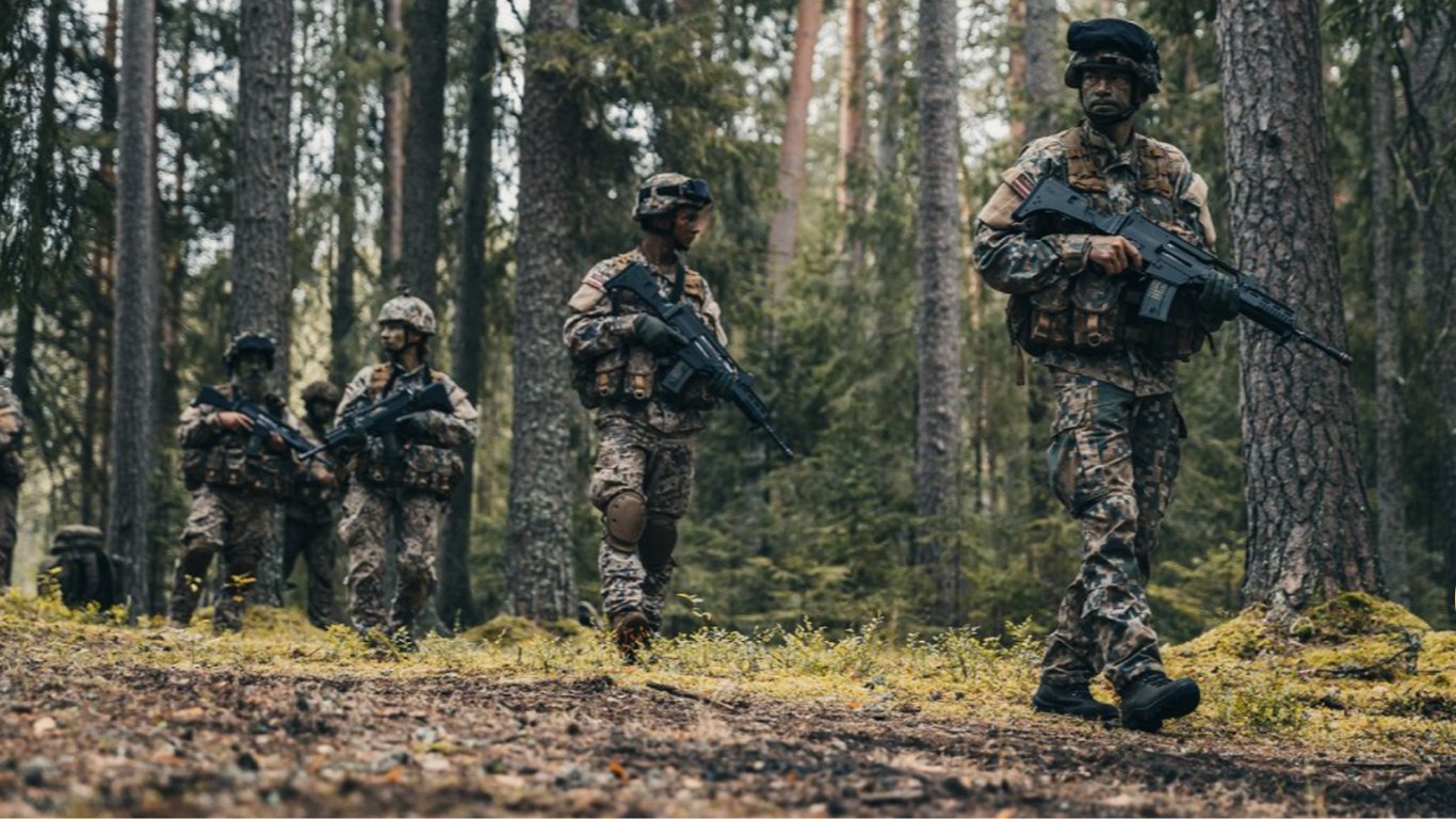 В Латвии начались масштабные военные учения