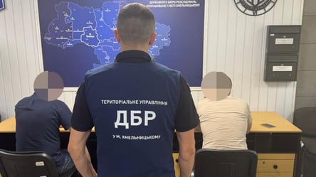 ДБР викрило керівника РТЦК на Вінниччині через махінації з даними в "Оберіг" - 290x166