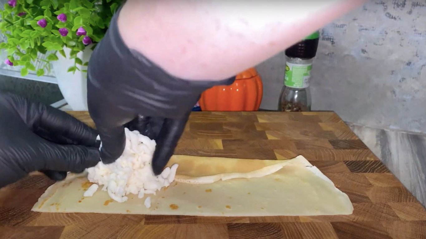 як приготувати сирні бендерики з млинців 