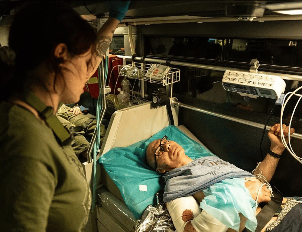 Як бойові медики рятують життя бійців ЗСУ — Зеленський показав зворушливі світлини