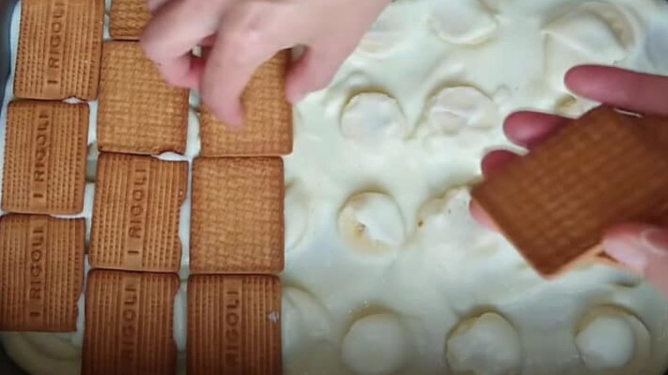 простий рецепт торта без випічки за 10 хвилин