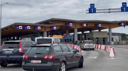 Великі затори на виїзді з Одеси до кордону з Молдовою зараз - 290x160