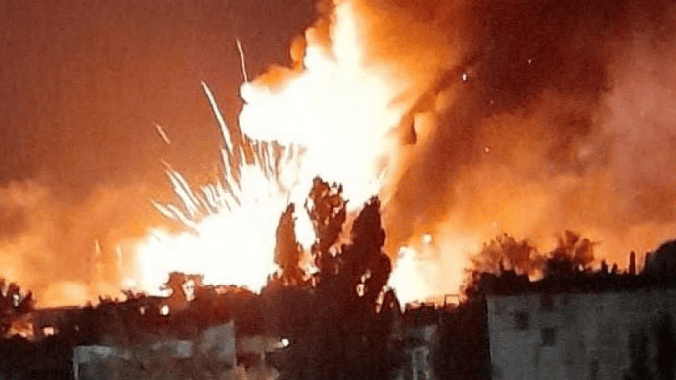 Серія вибухів у Запоріжжі вночі 6 серпня: деталі потужного обстрілу