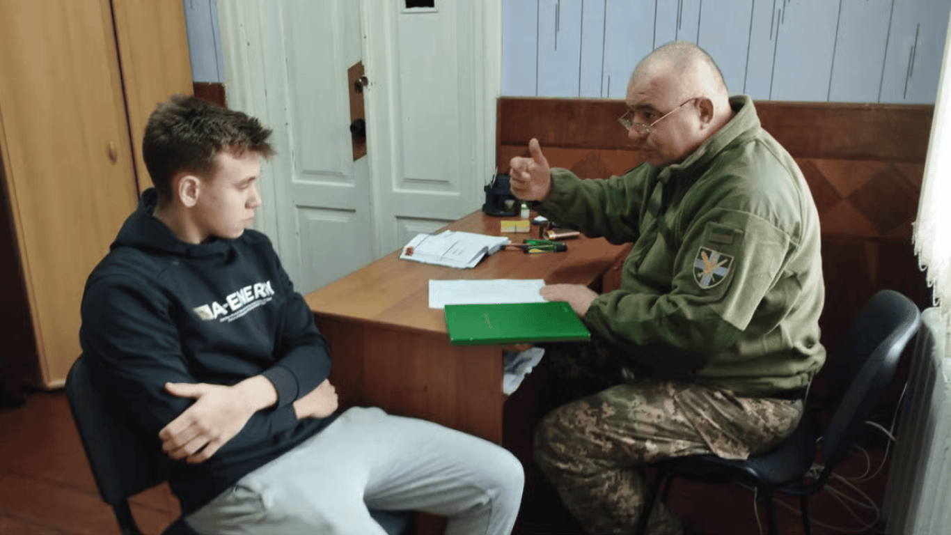 У 25 років призовник має стати військовозобов’язаним: ТЦК дає 30 днів