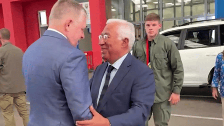 Фіцо на шляху до Ужгорода зустрівся з главою Ради ЄС — відео - 285x160