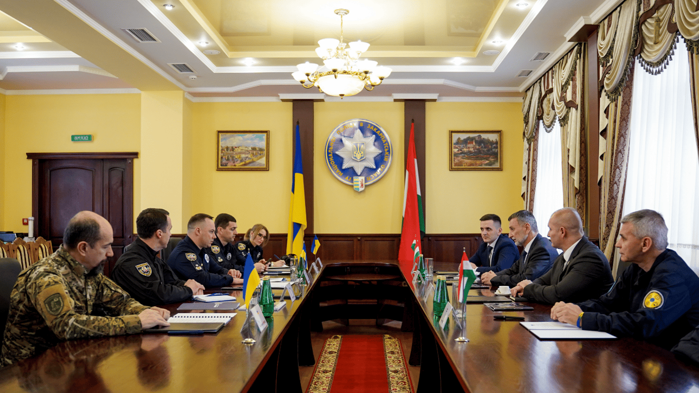 В Ужгороде встретились руководители полиции Украины и Венгрии — о чем договорились