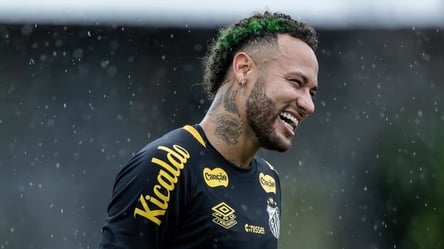 Неймар ярко провел время с любимой девушкой - 285x160