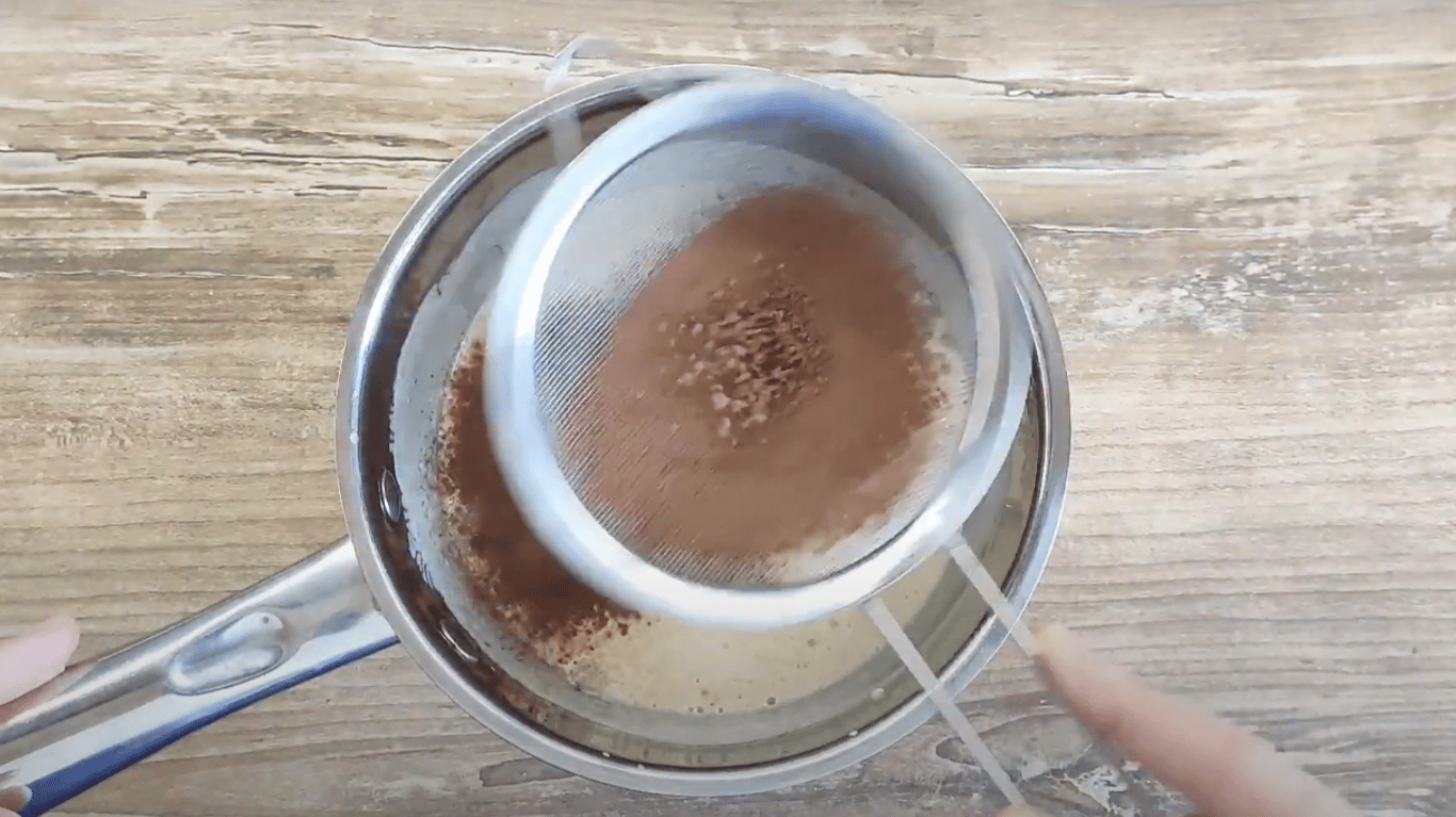 ніжне суфле з ряжанки, корисний низькокалорійний десерт без цукру