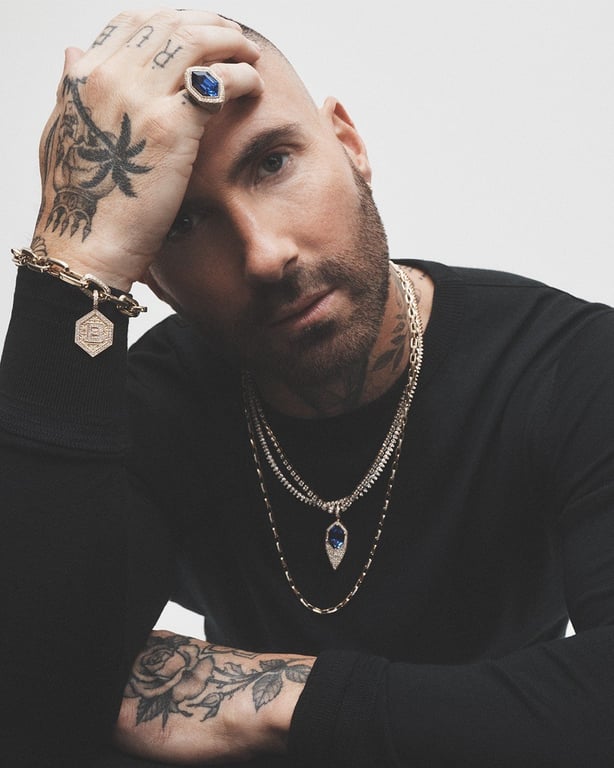 Співак Адам Левін. Фото: JacquieAiche.com.