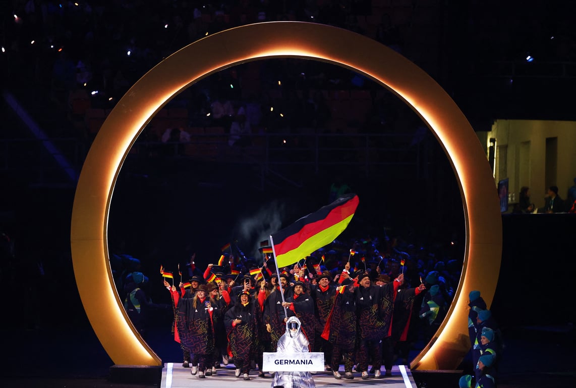 Церемонія відкриття зимових Олімпійських ігор-2026 стартувала — відео - фото 8