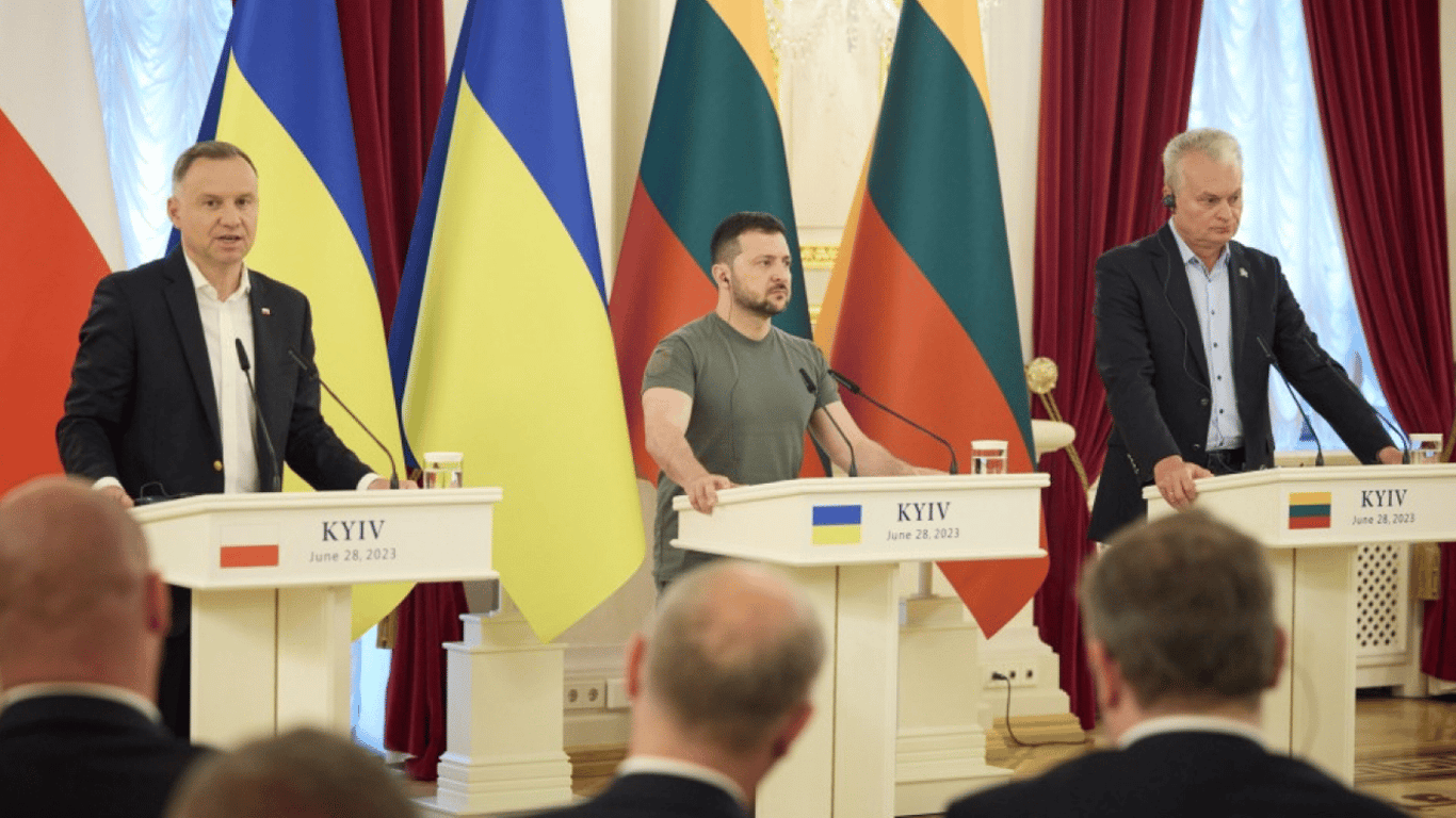 Зеленський провів конференцію з президентом Литви та президентом Польщі: про що говорили
