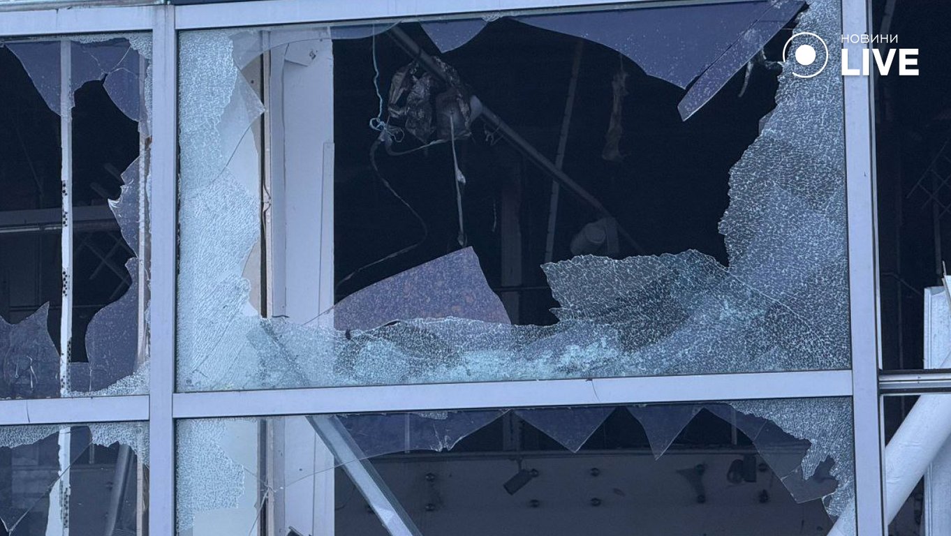 Удар по автосалону в Одесі