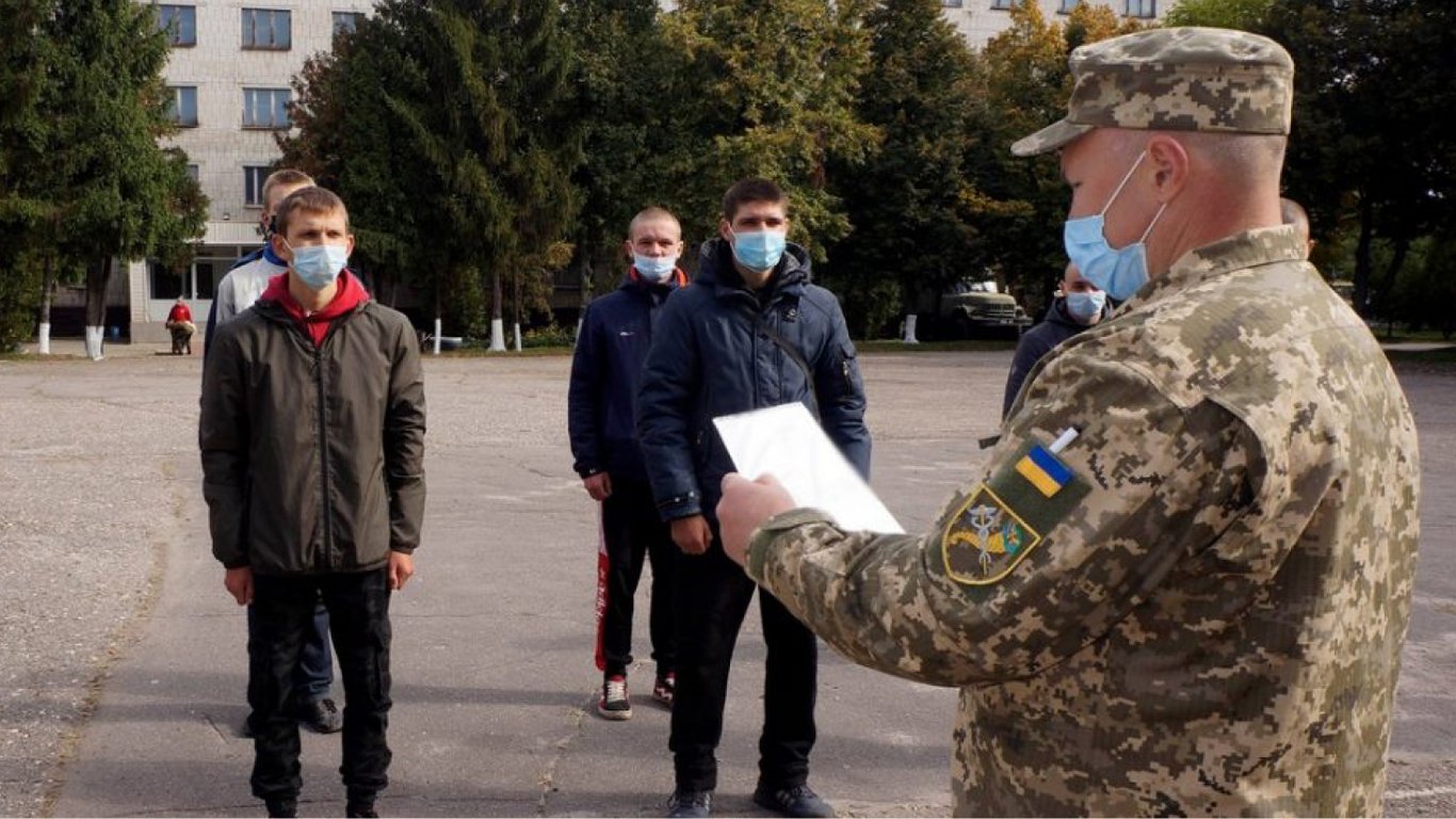 Мобилизация в Украине — дает ли альтернативная служба право на отсрочку