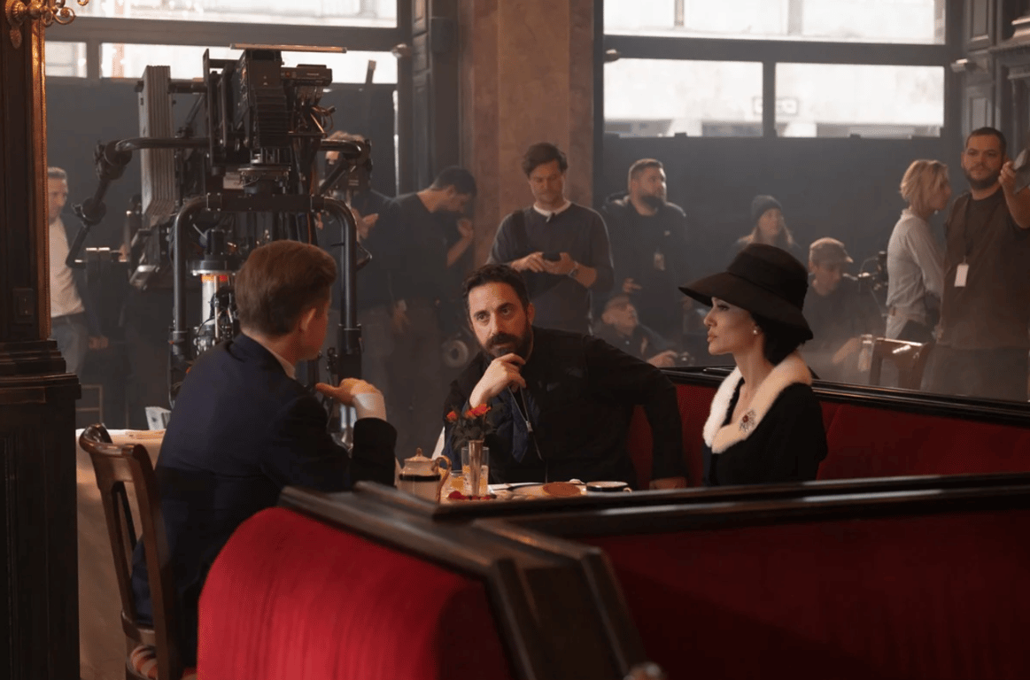 Джолі фільм