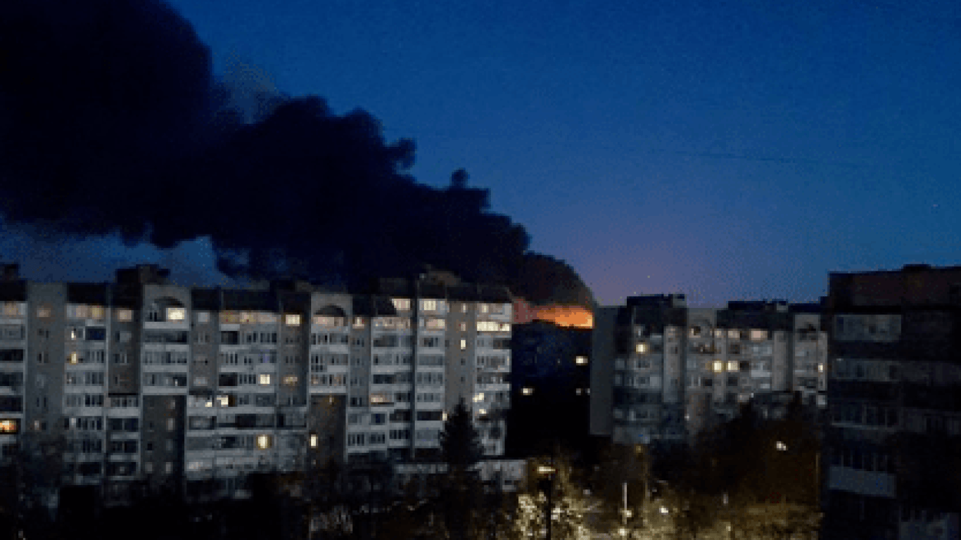 Повторний удар РФ по Хмельницькій області вночі 6 серпня: лунають вибухи