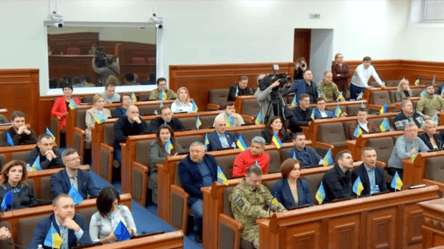 Скандальное заседание Киевсовета — депутаты сорвали выступление бригадного генерала ВСУ - 285x160