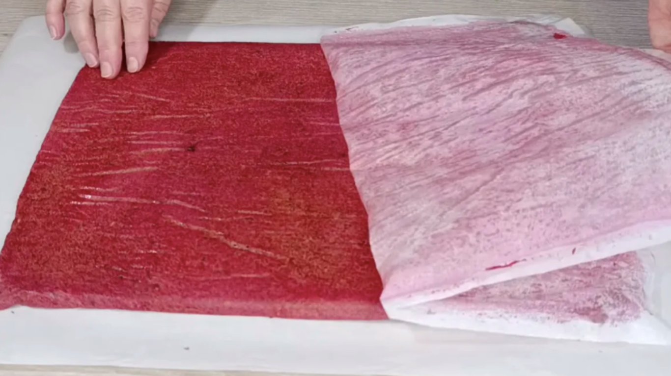 закусочний рулет з буряка та оселедця