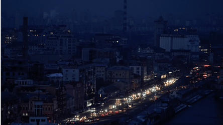 Лівий берег Києва без світла та води, затримується електротранспорт - 285x160