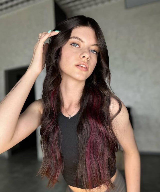 Ombre hair from the 2010s is making a major comeback this season