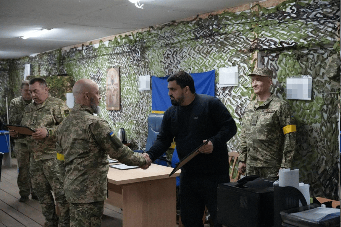 Ткаченко відзначив мужність піхоти на передовій - фото 2