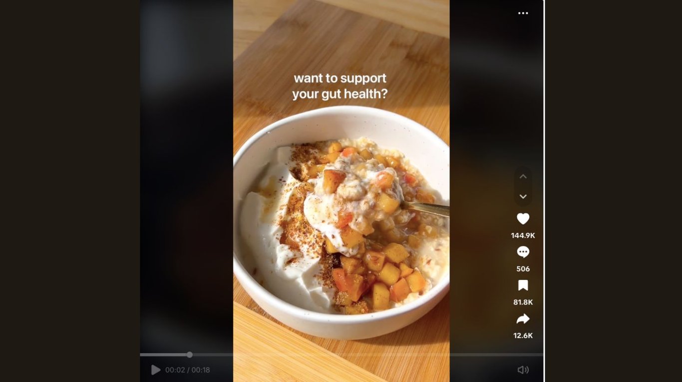 рецепт вівсянки з яблуками для корисного сніданку