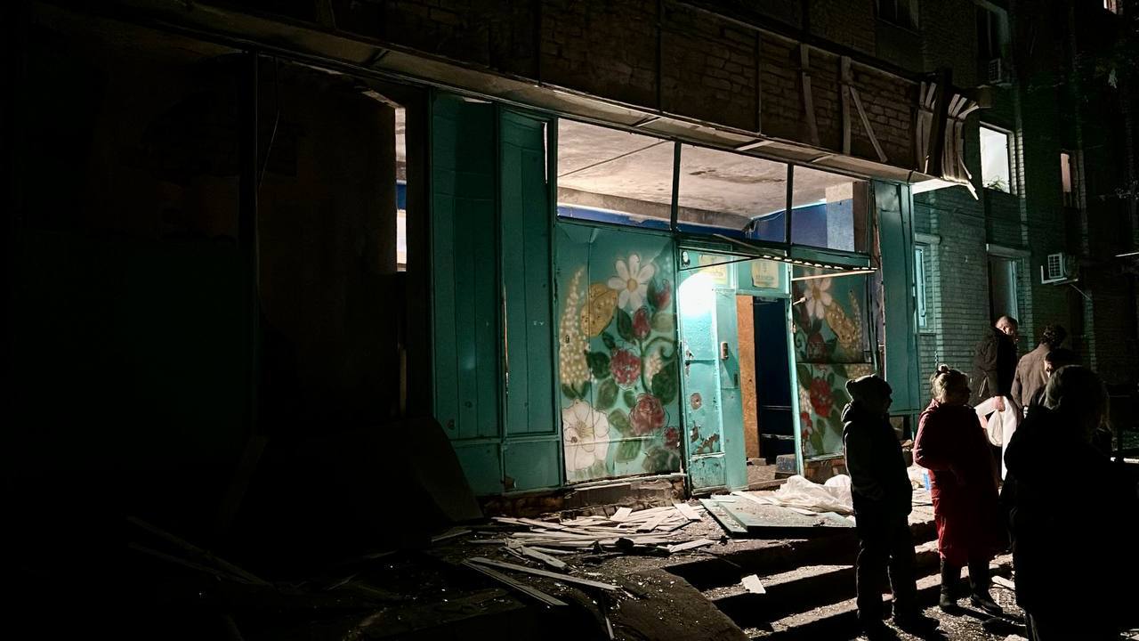 Кількість жертв та результат удару по Дніпру — подробиці та фото - фото 1