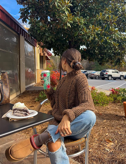 What to wear with a brown sweater