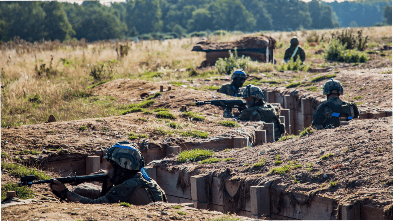 Будущие военные командиры на учениях Интерфлекс в Британии — Генштаб показал фото