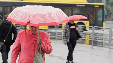 Частину регіонів накриють дощі і заморозки — погода на завтра - 285x160